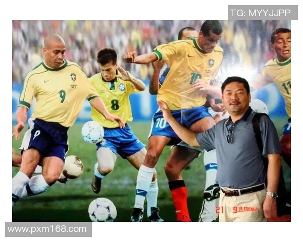 足球场32号球星的辉煌历程与成就解析