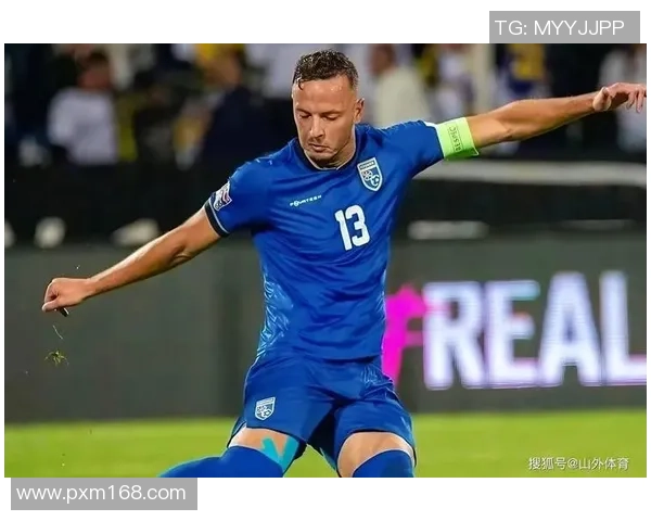 长发足球球星们的独特魅力与赛场风采解析